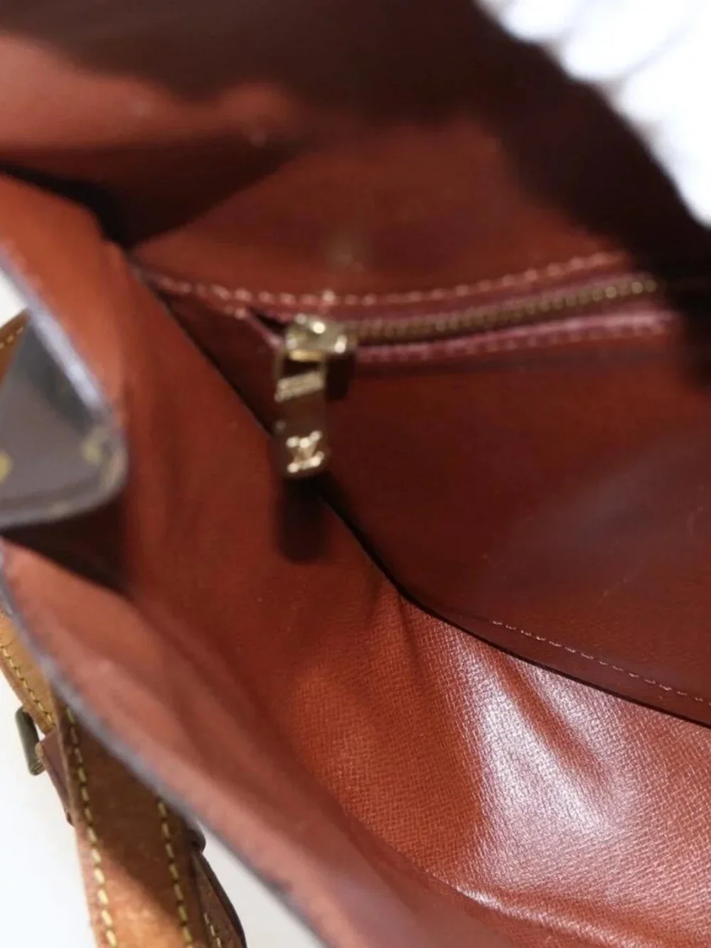 LOUIS VUITTON Monogram Saint Cloud GM Shoulder Bag